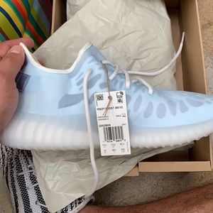 Brand new  Adidas yeezy  boost 350 v2 'mono ice